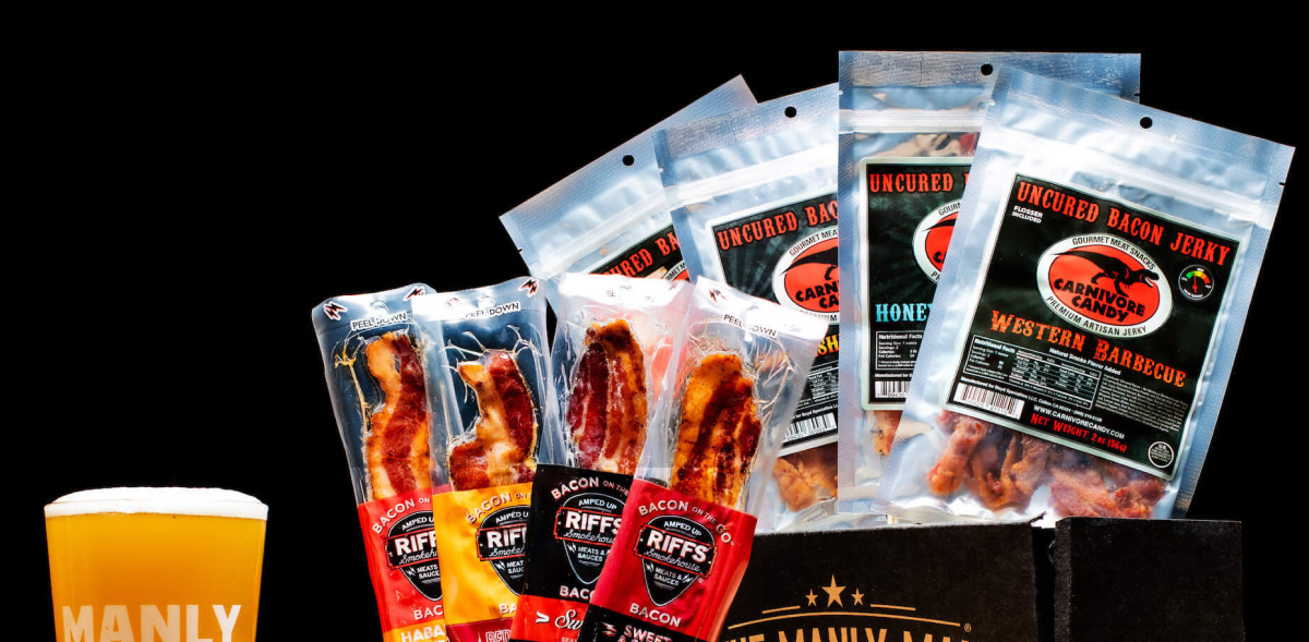 Jerky Lovers Assortment Gift Box, Beef Jerky Gift Baskets For Men - Jerky  Variety Pack Gift Set Of 25 Unique Premium Beef Jerky sticks, strips and  more - Gift box for men