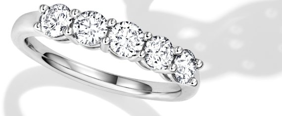The LEO Ideal Cut Diamond Anniversary Ring