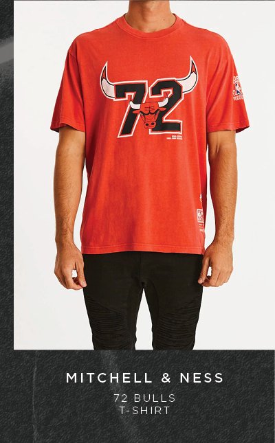 72 Bulls T-Shirt Faded Red