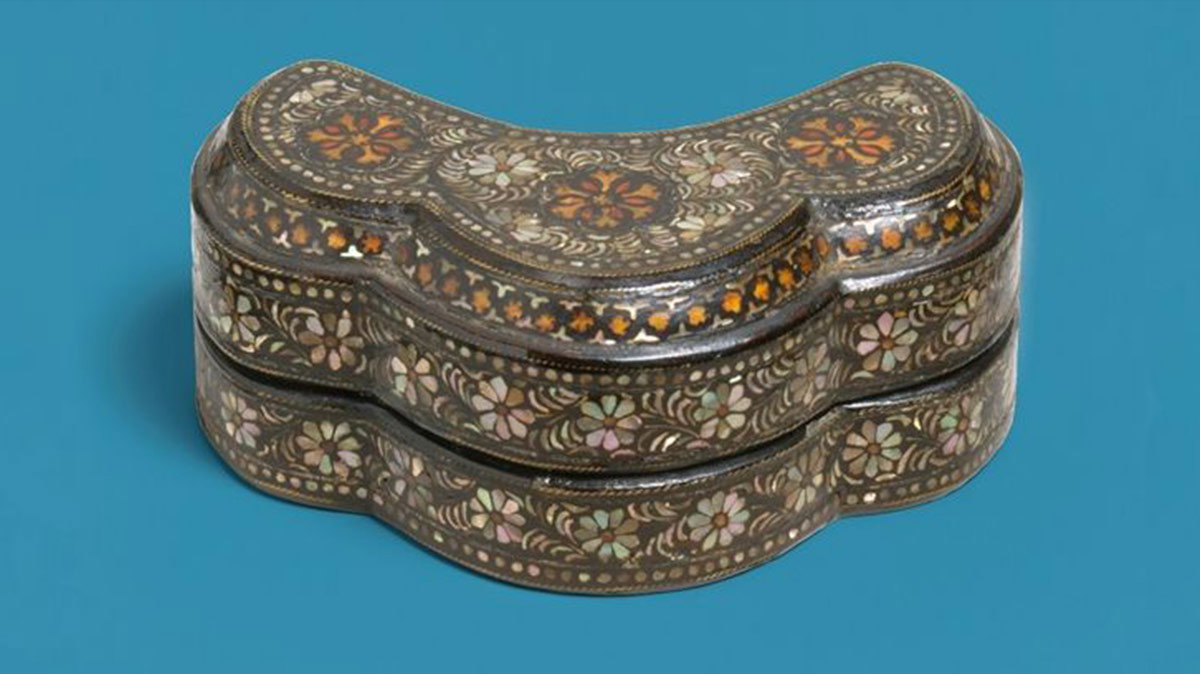 Shell and Resin: Korean Mother-of-Pearl and Lacquer