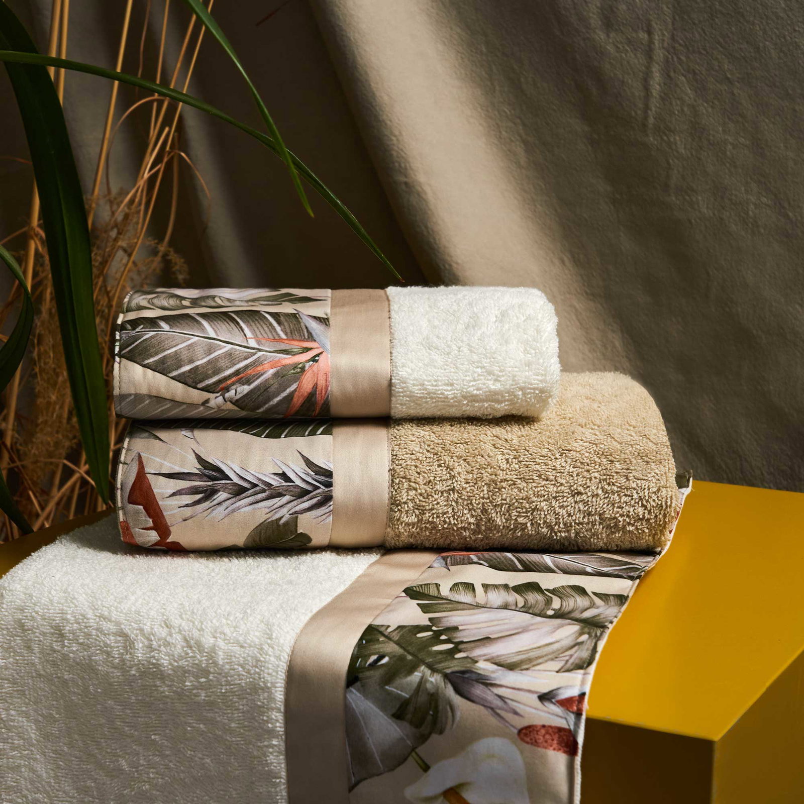 Image of Set 2 Coppie in Spugna di Cotone con Balza in Raso - Ines