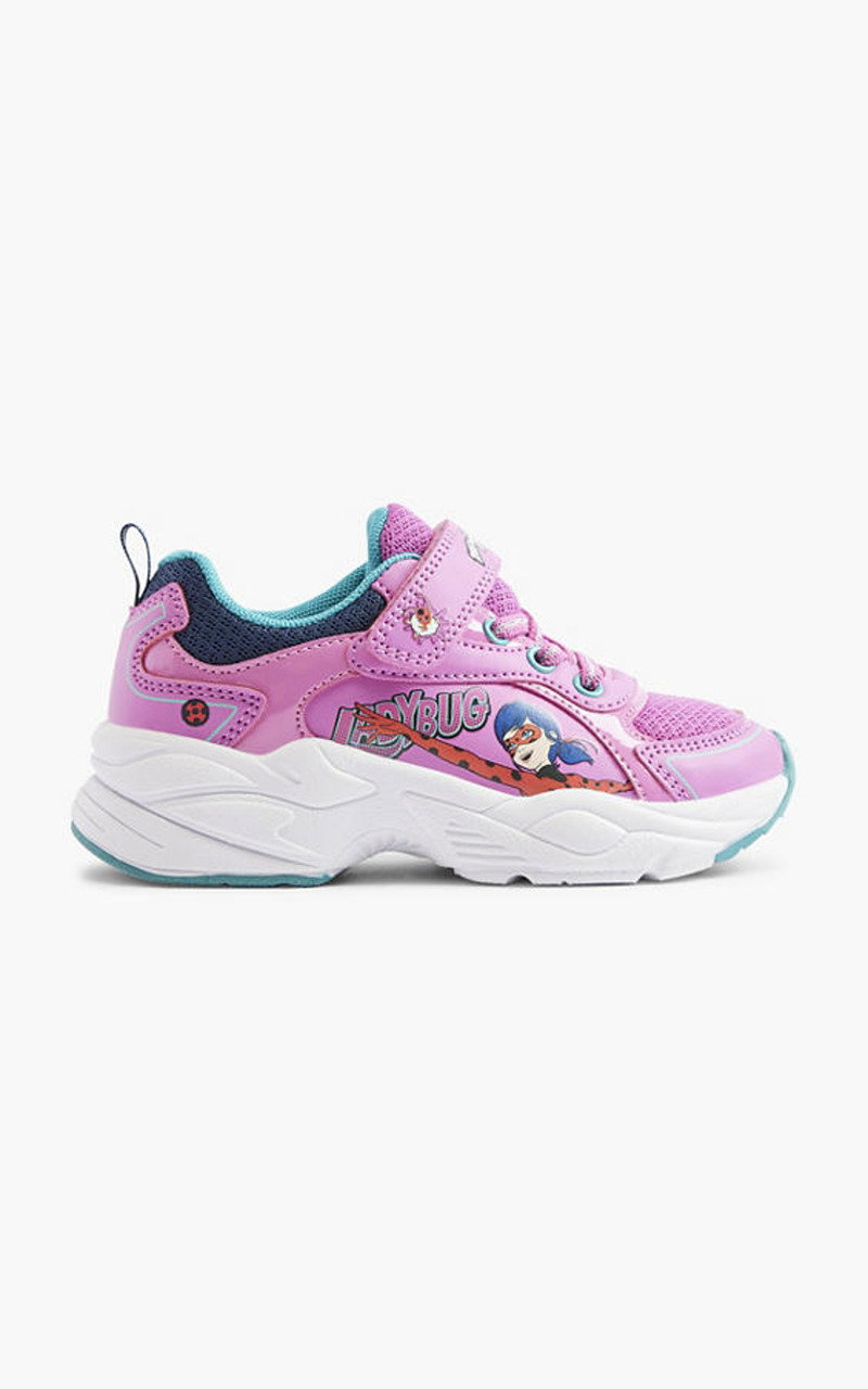 Sneaker 