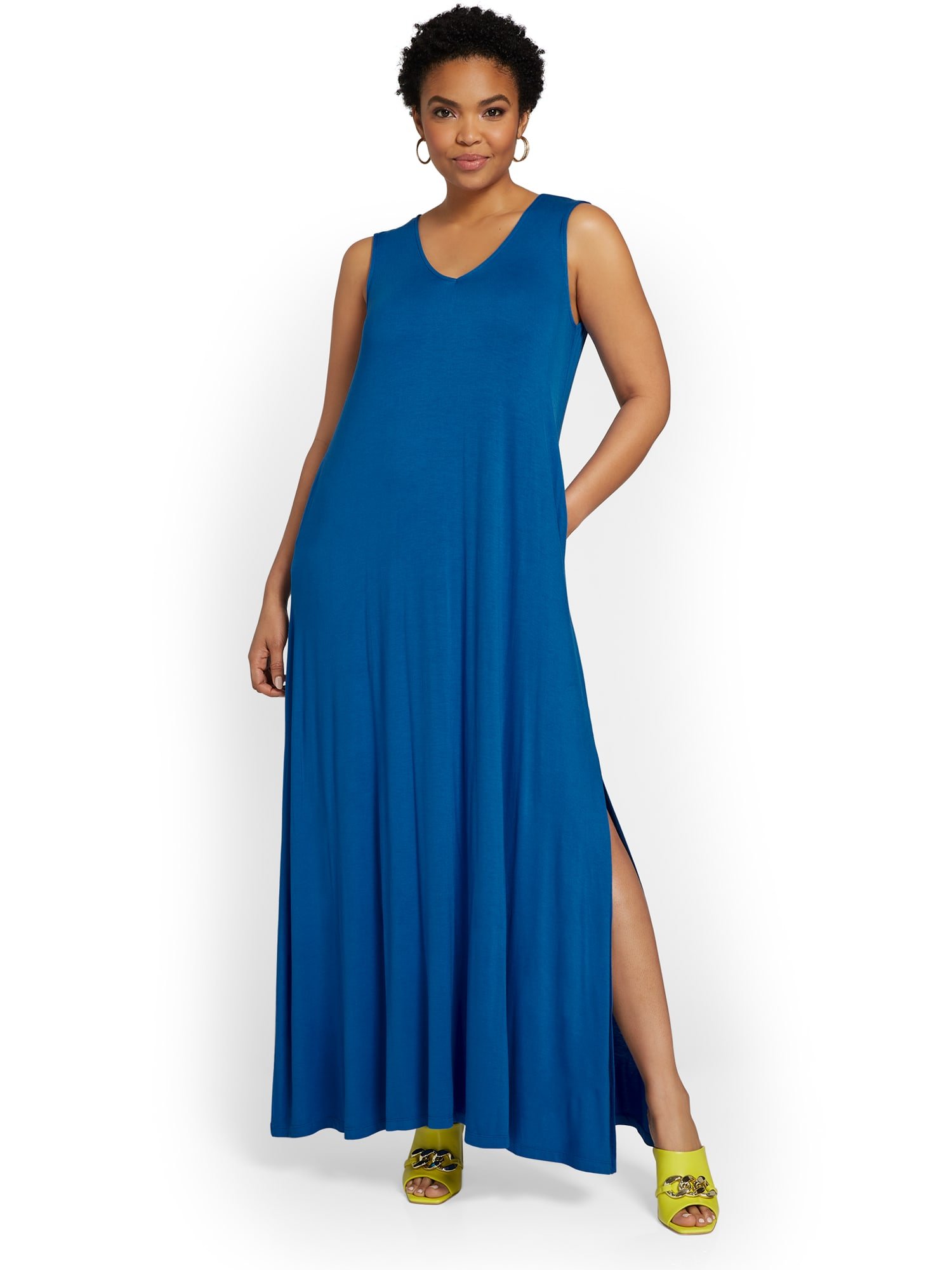Image of V-Neck Relaxed Maxi Dress