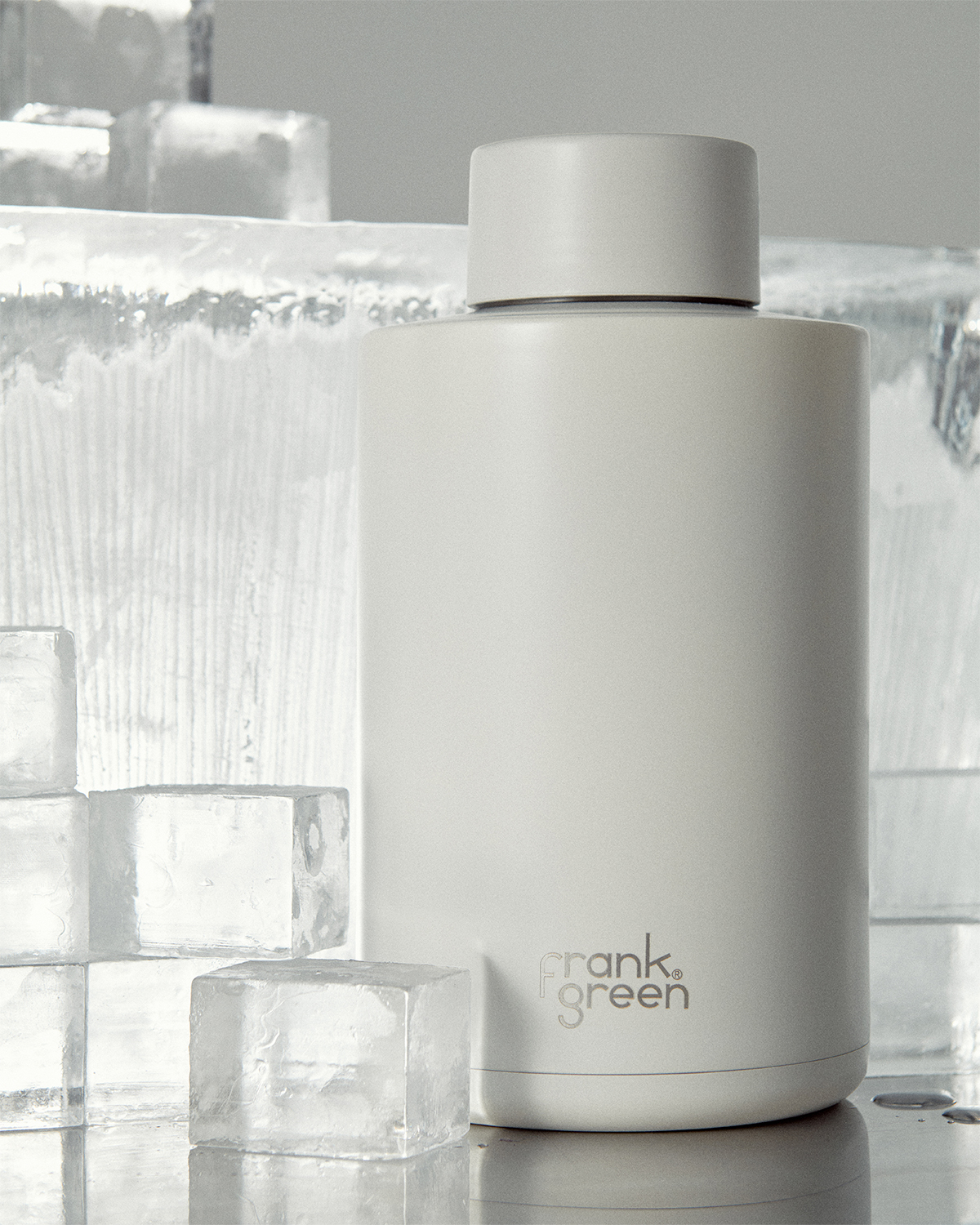 Frank Green + Frank Green 2L Ceramic Reusable Bottle (Harbor Mist)