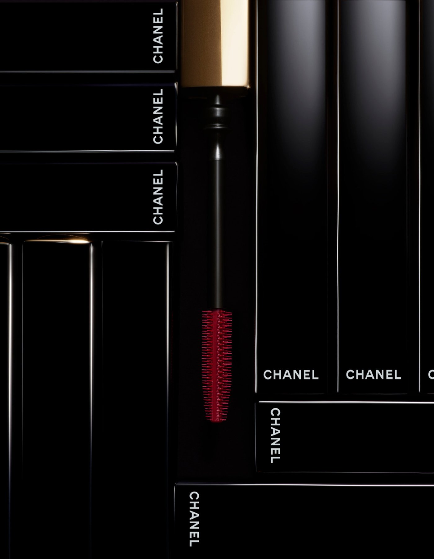 Chanel: Introducing NOIR ALLURE Mascara