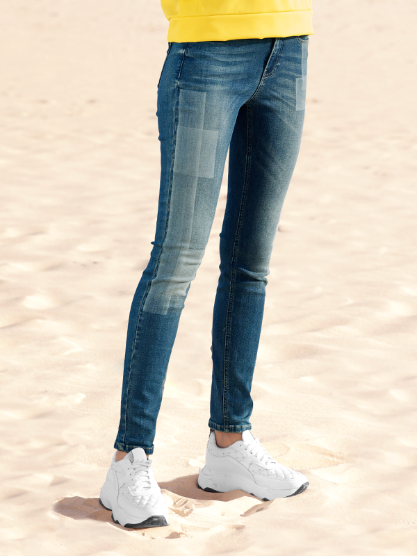 Stylische Jeans