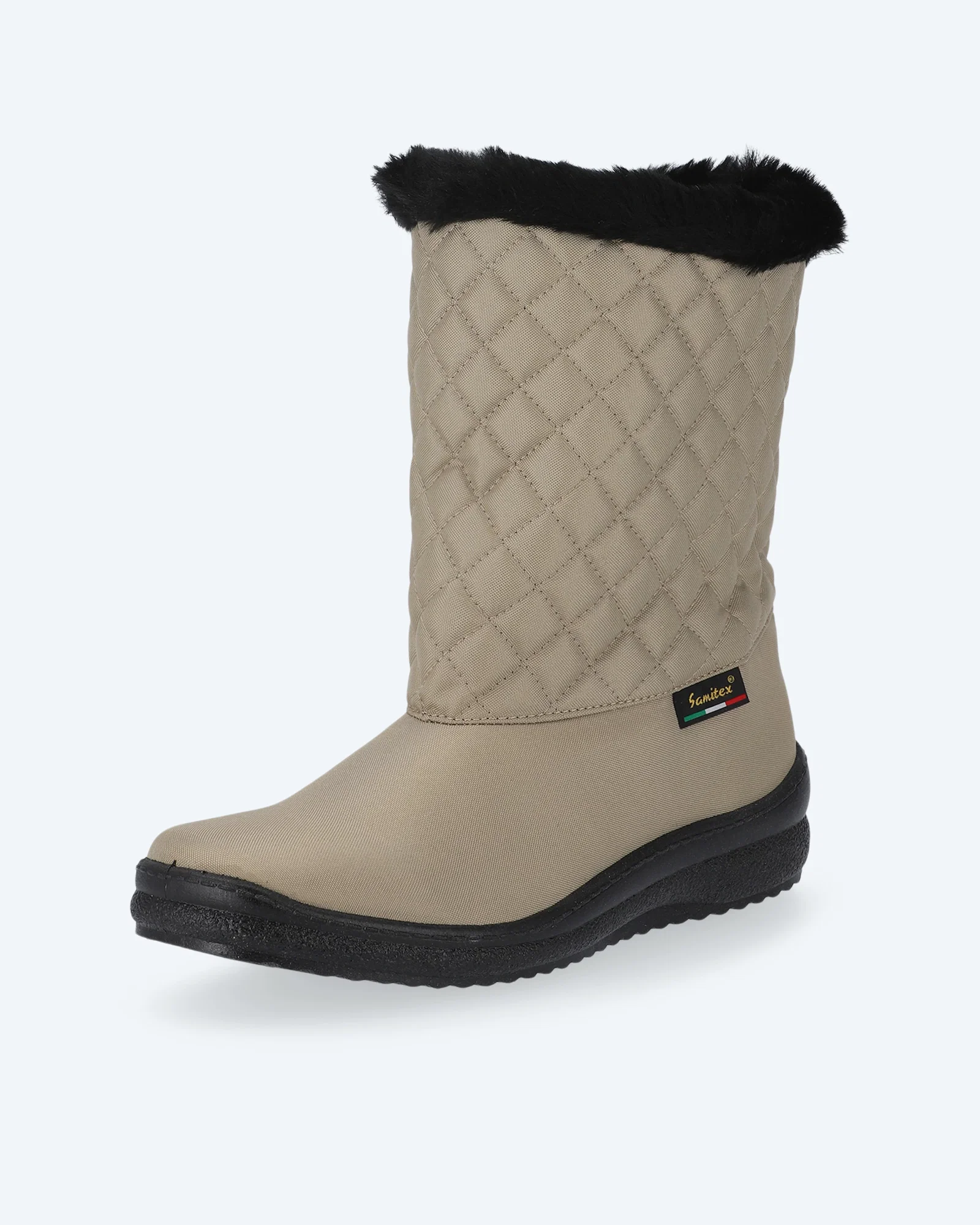 Boot mit modischer Steppung am Schaft