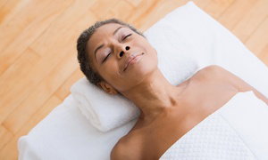 Up to 39% Off on HydraFacial at Pritty Kitty Designs