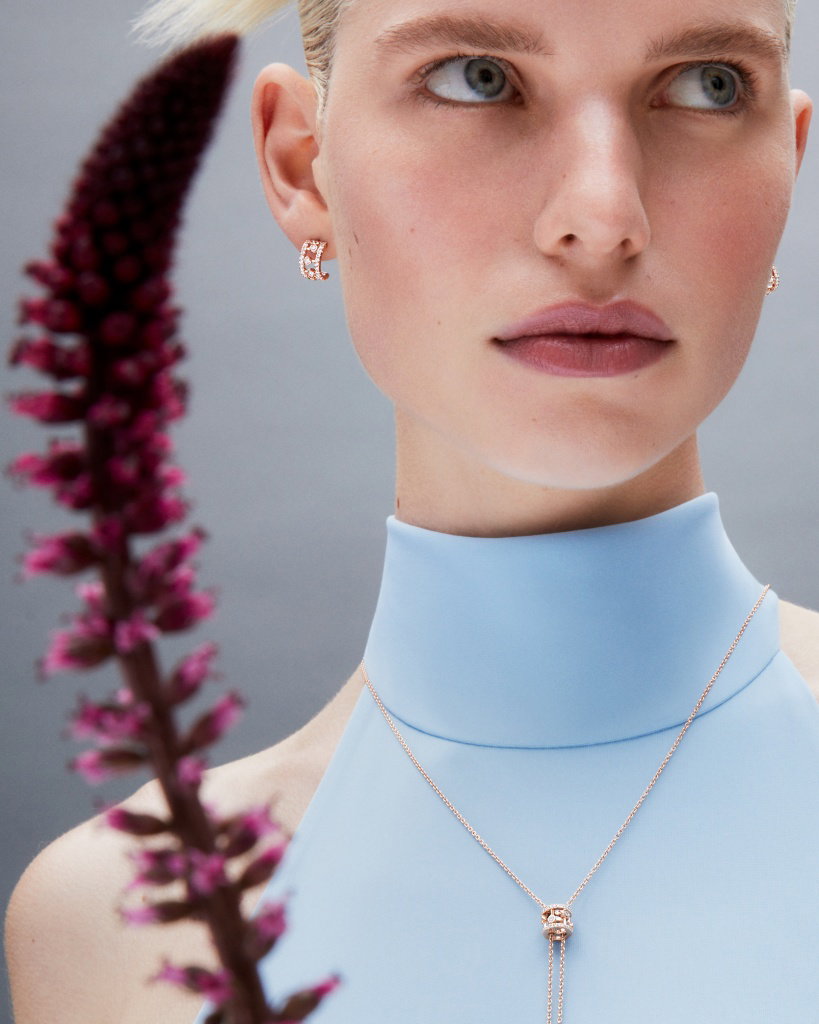 A jpg  image linking to jewellery/Dewdrop  page.