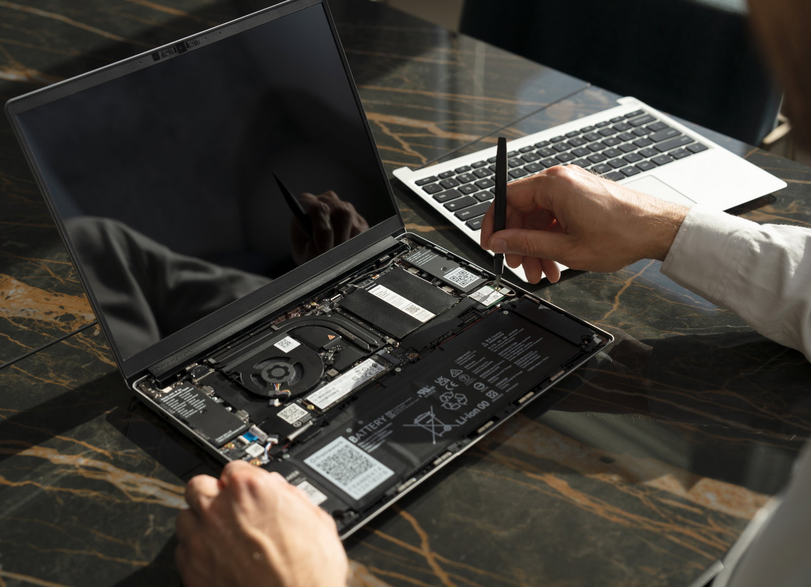 Customizing the Framework Laptop Chromebook Edition