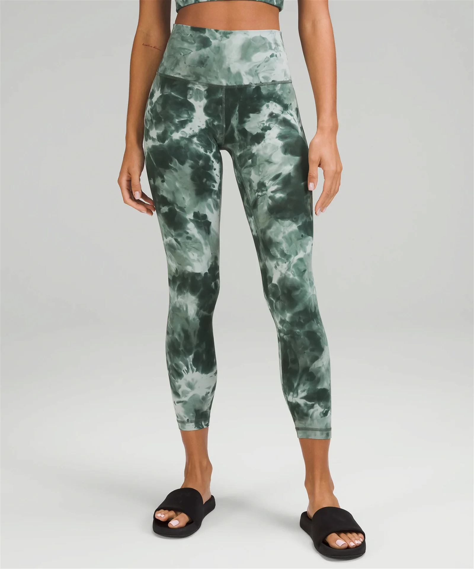 lululemon: Smoked Spruce is on the move