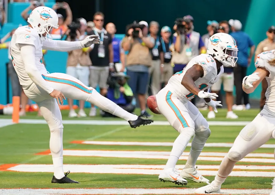 USA TODAY: The GOAT had a rough day and surprising AFC contenders