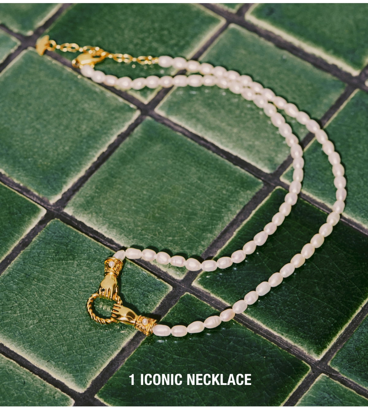 1 ICONIC NECKLACE 