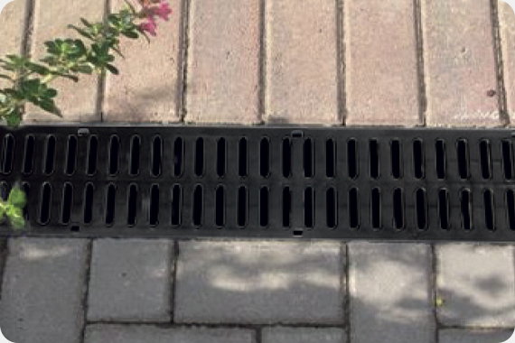 Guide to cornering channel drains