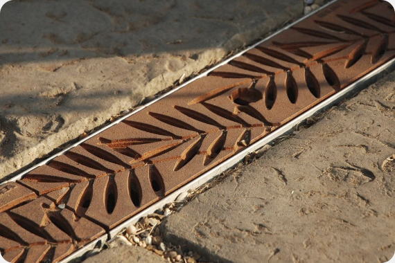 Lateral design channel drains