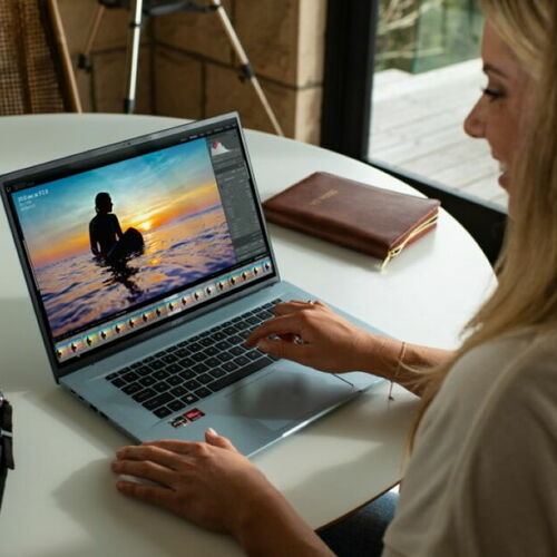Acer Unveils World's Lightest 16-Inch OLED Laptop
