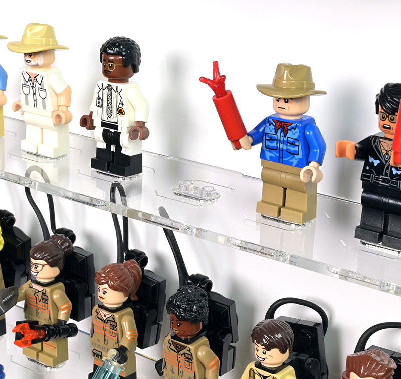Short Figure Display iDisplayit: Our new range of minifigure displays 😍 | Milled