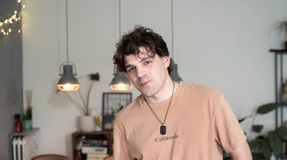 MNM-dj Wanne Synnave weg bij VRT na meldingen over “grensoverschrijdend gedrag”