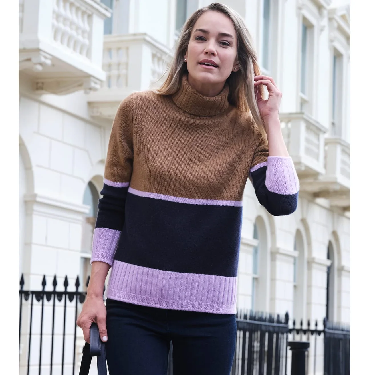 Color Blocked Roll Neck Sweater