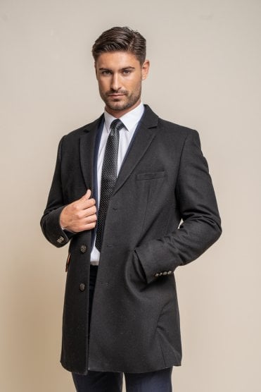 Roman Coat