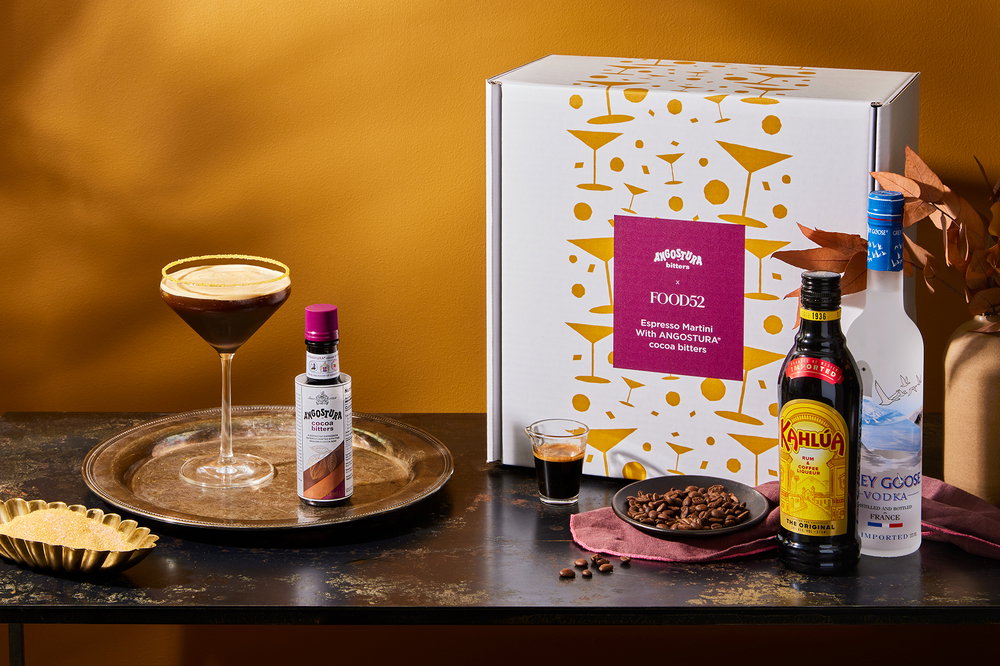 Ready-to-Mix Espresso Martini Kits : Absolut x Kahlua espresso