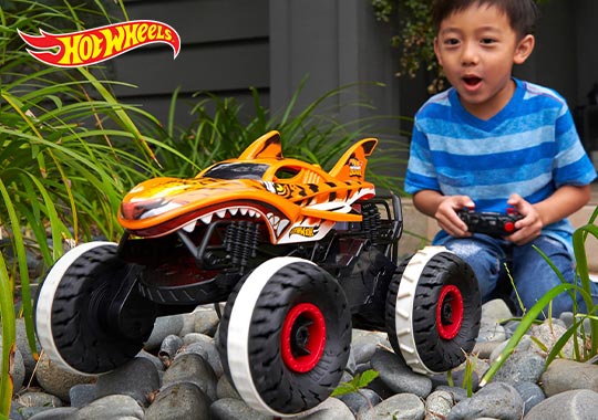 Hot Wheels Monster Trucks Remote Control Unstoppable Tiger Shark