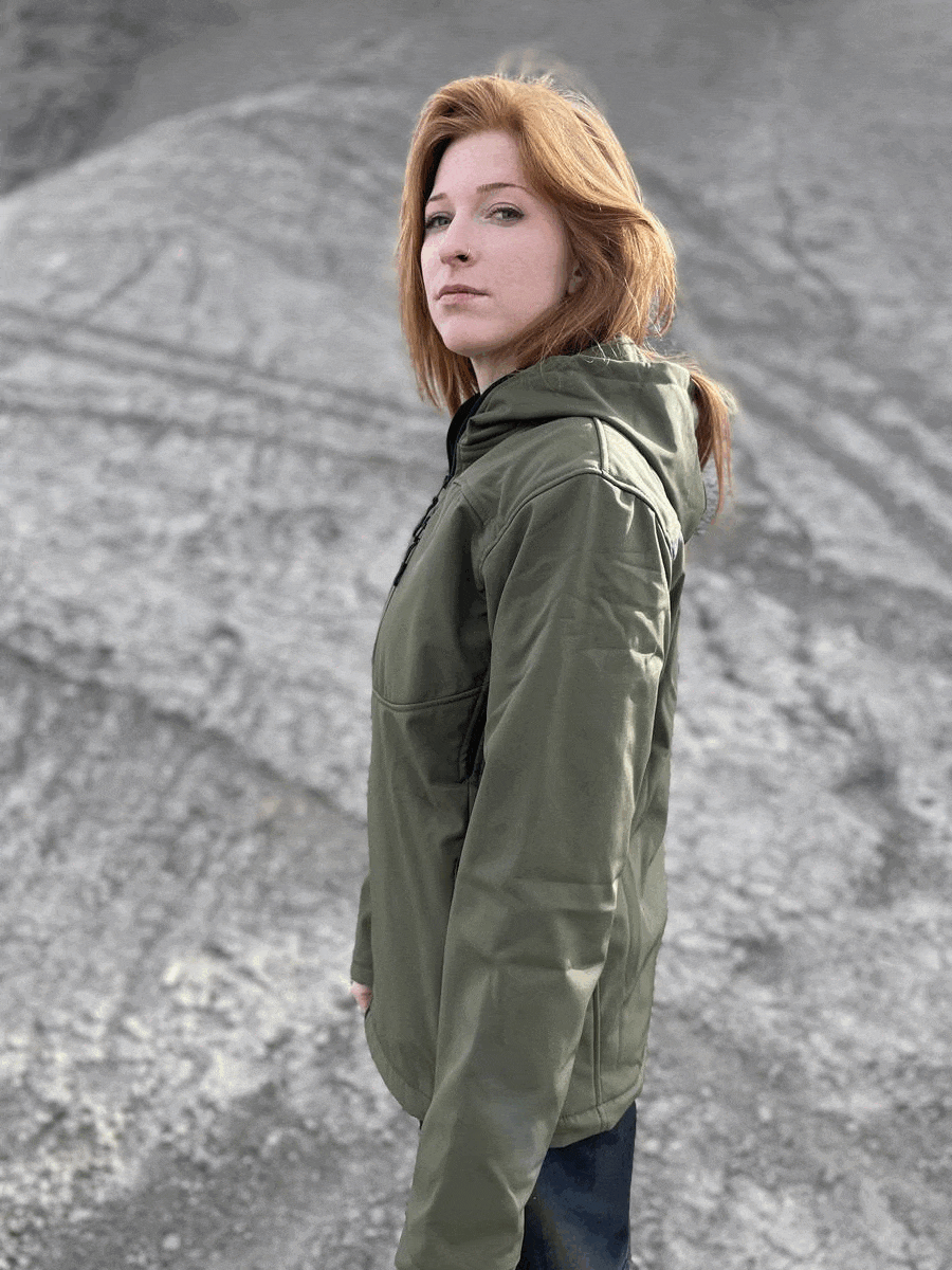 Tobacco Motorwear: A hoodie for women who ride