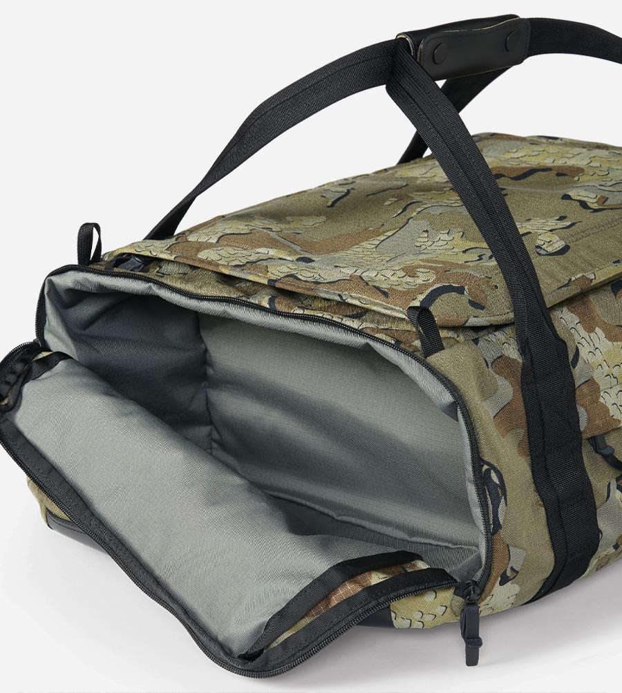 KUIU Base Camp Cordura Dopp Kit in Valo