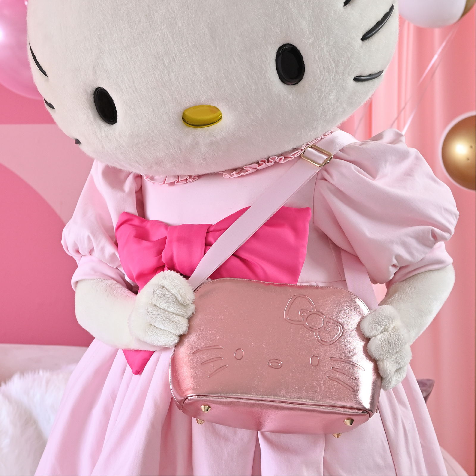 Hello Kitty x Igloo Luxe Crossbody Bag