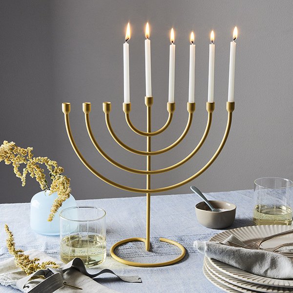 Trace Menorah & Hanukkah Candles