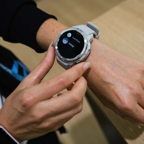 Huawei Reveals Smartwatch With Hidden Earbuds Inside