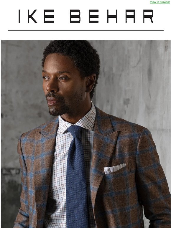 Online exclusive sale on this gorgeous Italian made sport coat.