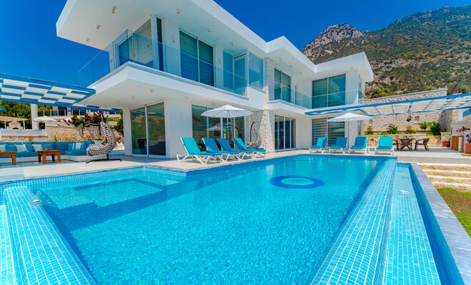 VILLA GULER