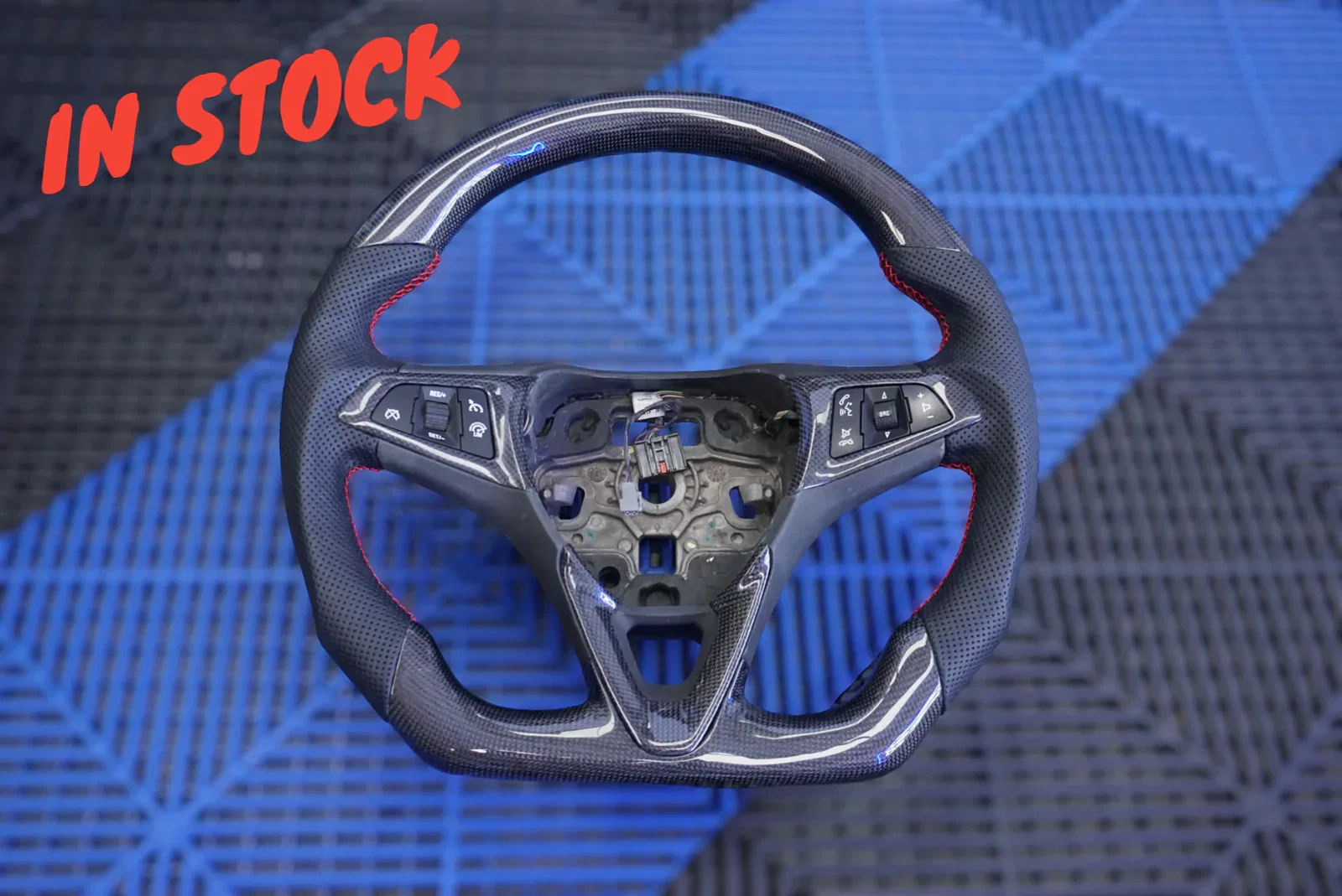 *IN STOCK* Vauxhall / Opel Corsa E Carbon Fibre Steering Wheel
