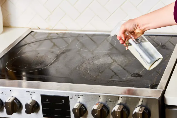 The Most Important Reason Why You Should Never Clean Your Stove While It’s Hot