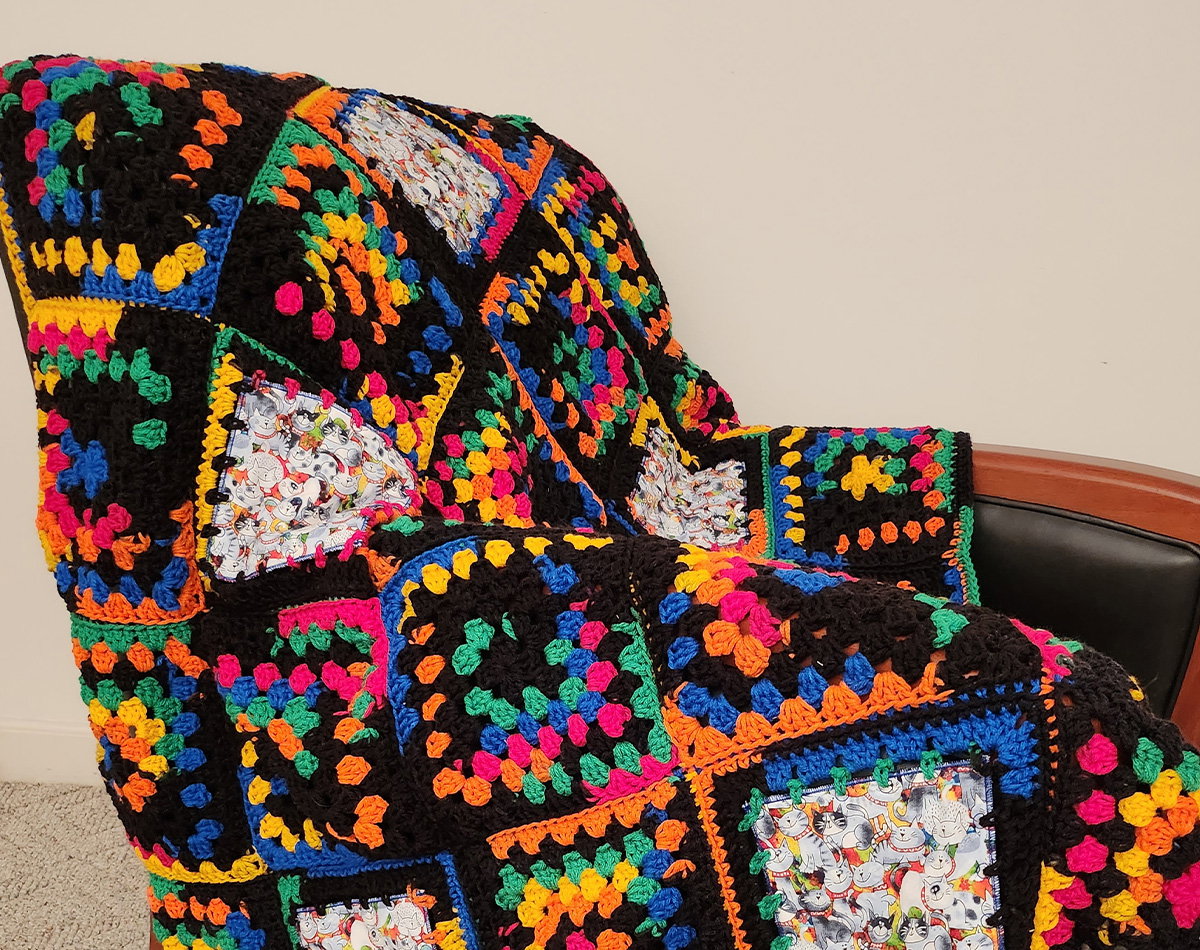 Crochet Fabric Kit - Create beautiful Afghans with this fun kit (no special tools required)