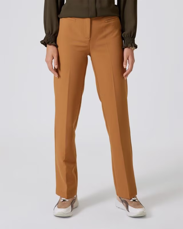Stoffhose mit Bügelfalten