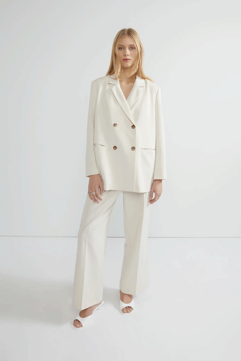 OAK + FORT NEW LOCATION — Introducing Toronto Premium Outlets Milled