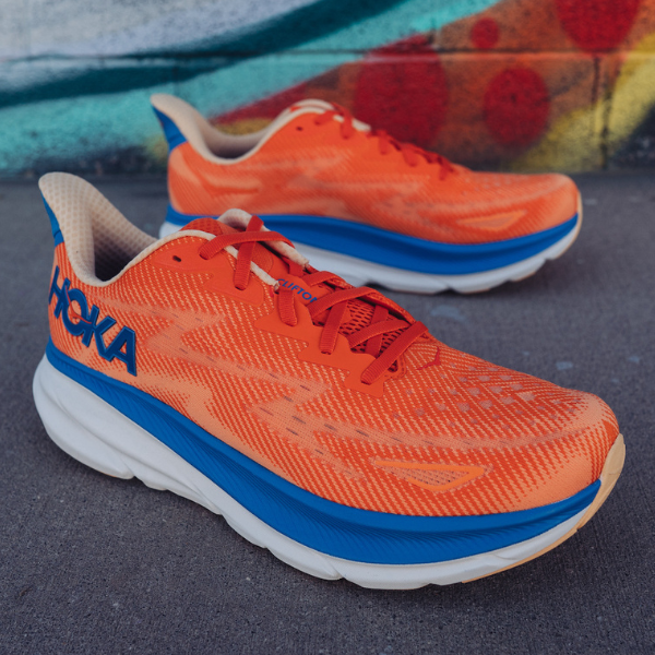 HOKA Clifton 9