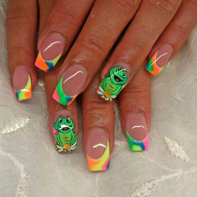 BettyCora: Why not try our Frog Nail design ?🐸 | Milled