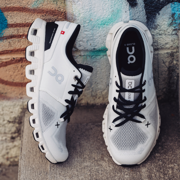 On Cloud X 3 running shoes