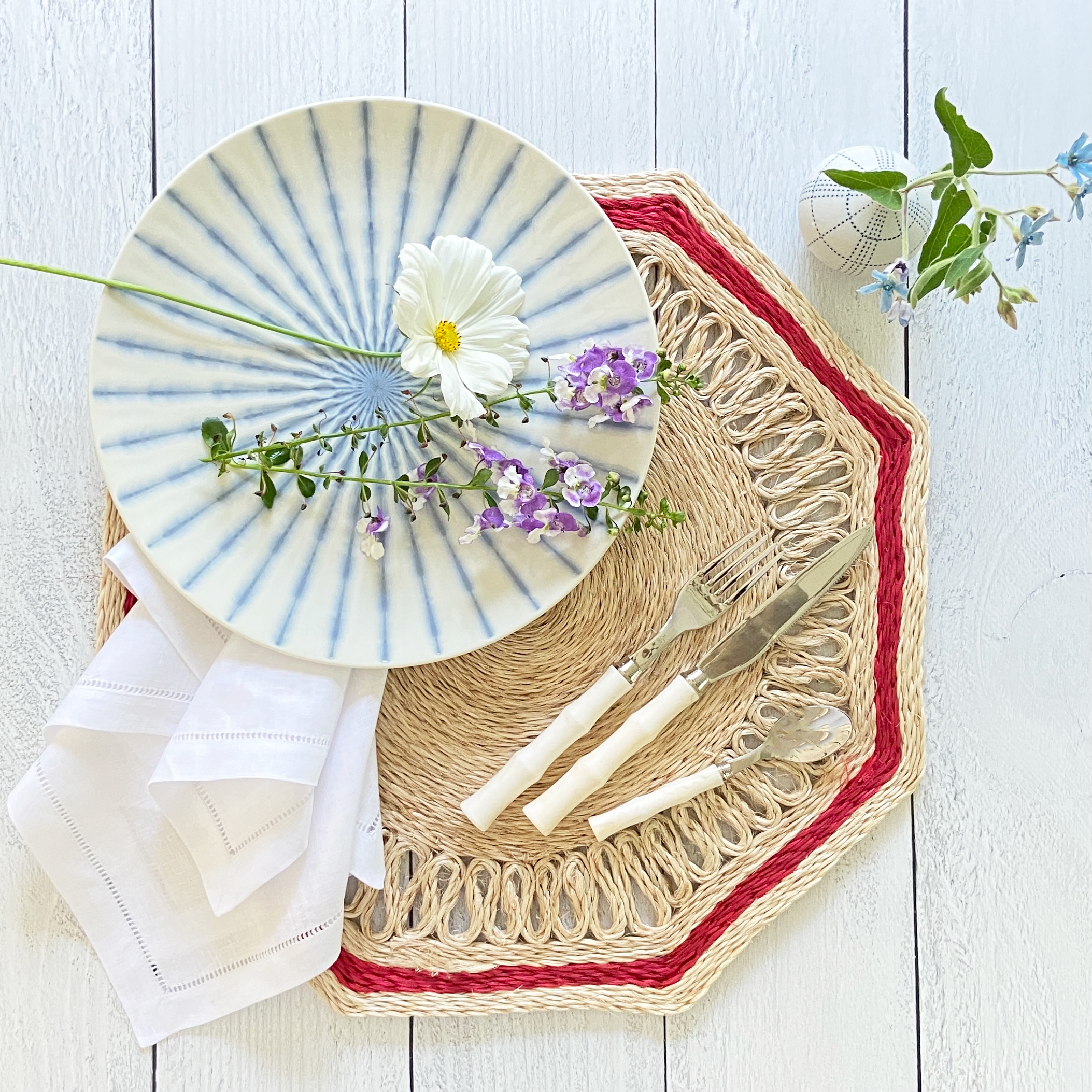 Fete Home Octagonal Placemat Red