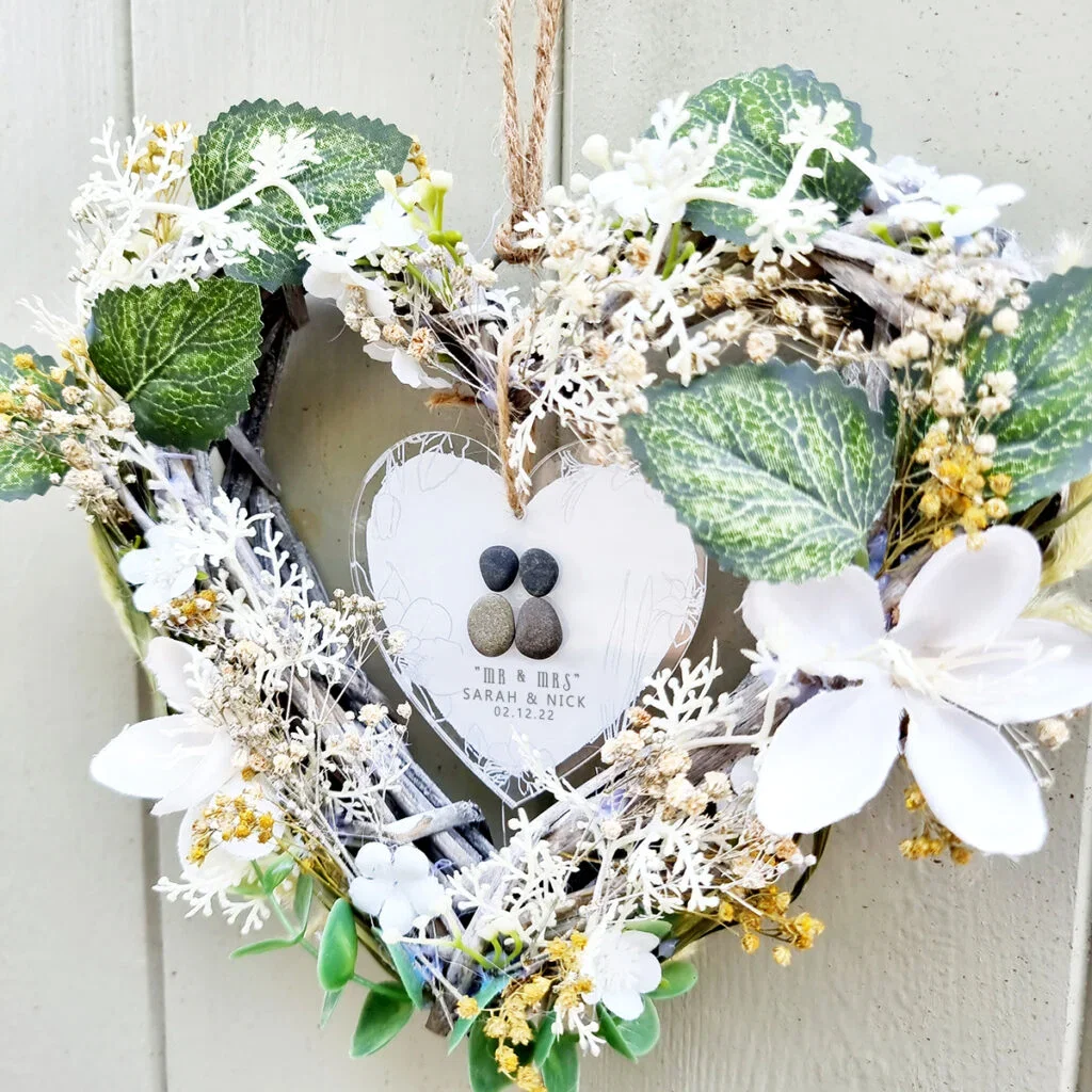 Handmade Personalised 'Wedding' Pebble Flower Wreath (3 colours available)