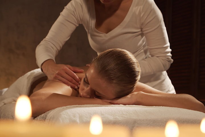 Avkopplande kropp & ansiktsmassage 90 min hos Boracay Serene