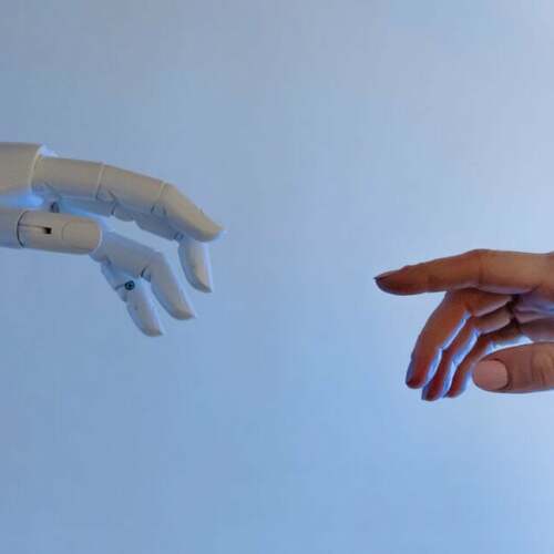 AI Experts Warn Artificial Intelligence Poses 'Risk of Extinction'
