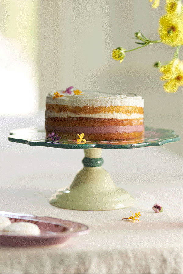 Anthropologie UK Siri, play "Graduation" by Vitamin C. Milled