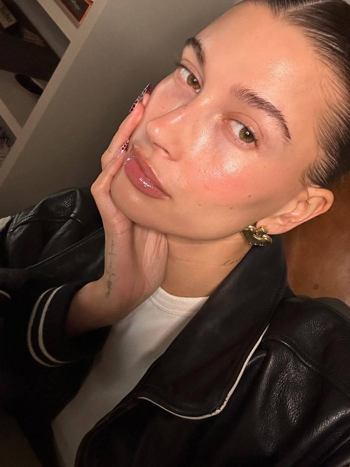 Hailey Bieber