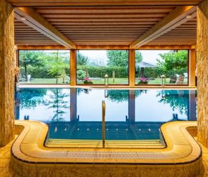 Naturnahes Wellness-Hotel im Sauerland Naturnahes Wellness-Hotel im Sauerland