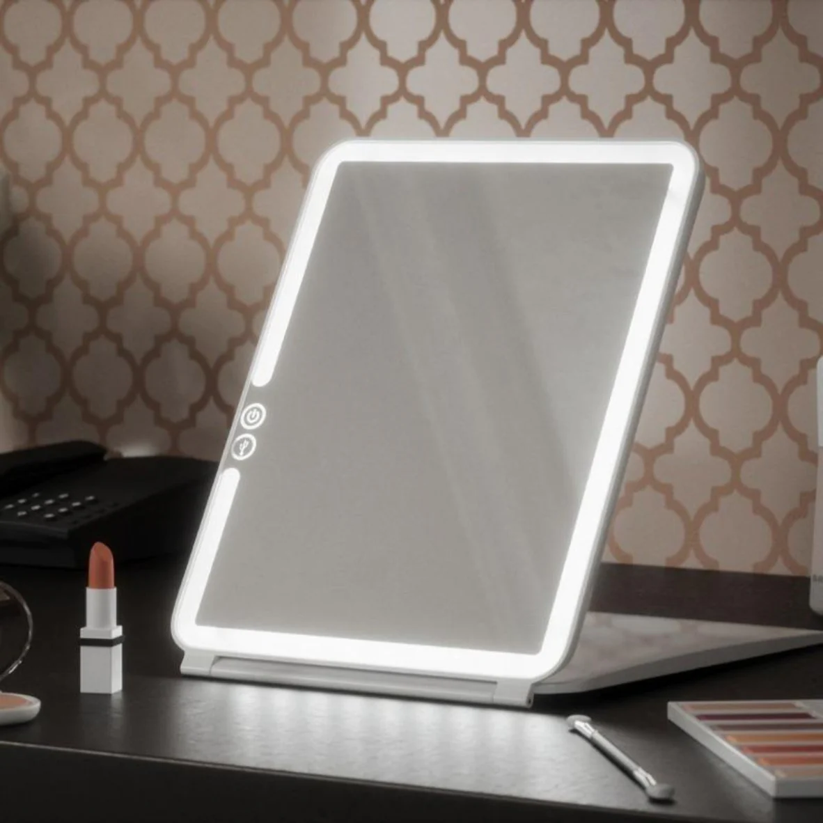 Image of Travel Mirror with Light
