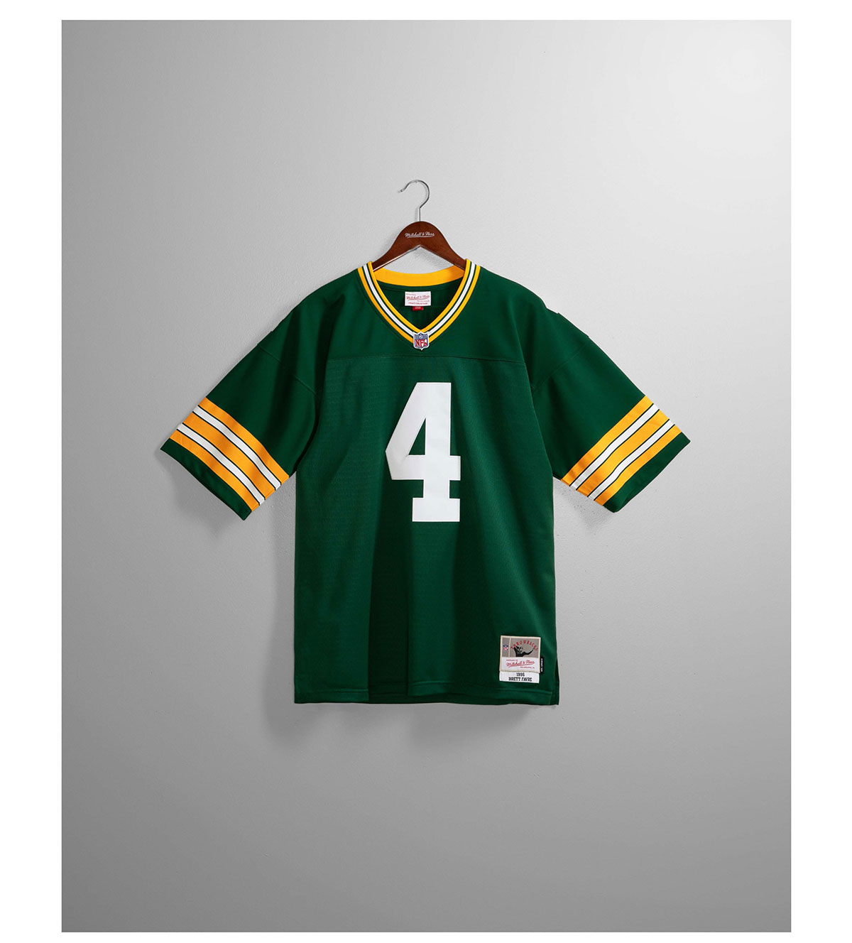 Green Bay Packers Brett Farve NFL Mitchell & Ness Throwback BP